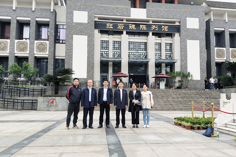 qOZG_1681440670913089304.jpg 广场2.jpg